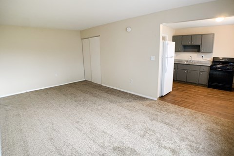 Living And Kitchen at Crown Court Apartments, Kentucky, 41042