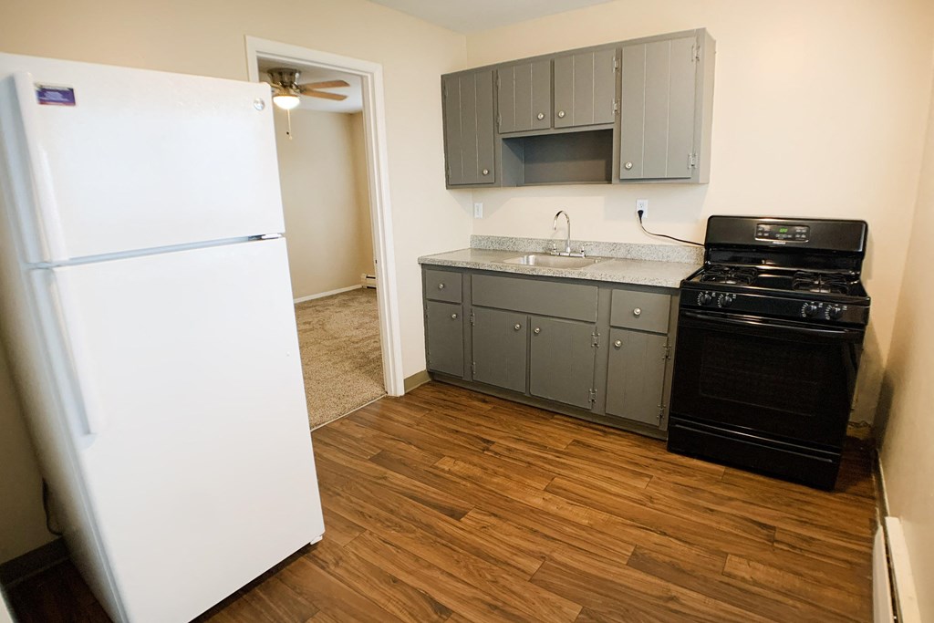 Kitchen Appliances at Crown Court Apartments, Florence