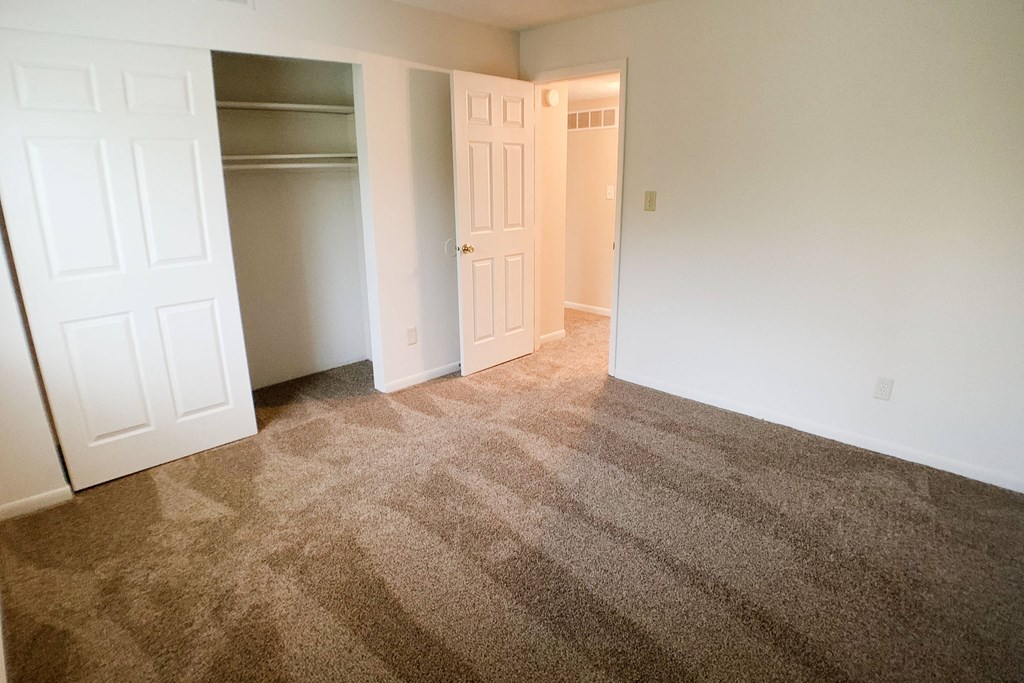 Unfurnished Bedroom at East Pointe Apartments, Cincinnati, OH