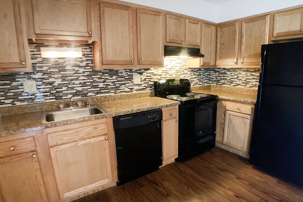 Kitchen at East Pointe Apartments, Cincinnati, 45245