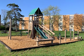 Barley Ridge Playground - Photo Gallery 56