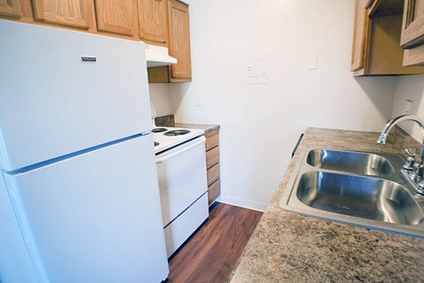 Sink With Faucet at Crown Crossing Apartments, Ohio, 45102