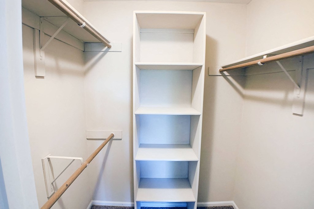 Closet at Deercross Apartments, Ohio
