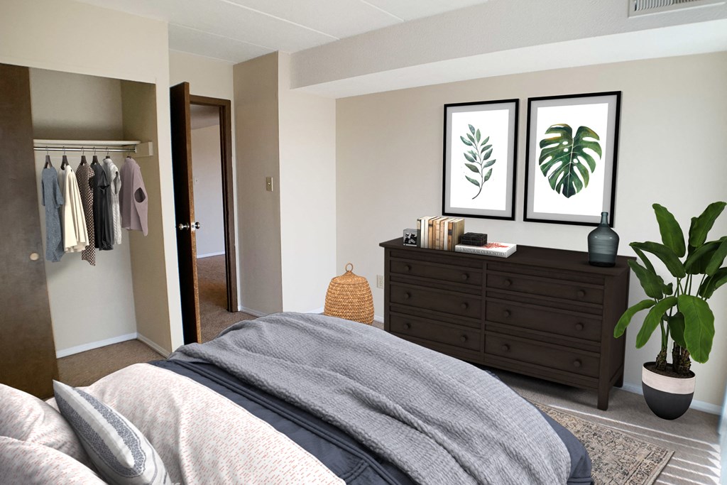 Indian Lookout Bedroom at Indian Lookout Apartments, Cincinnati, 45238