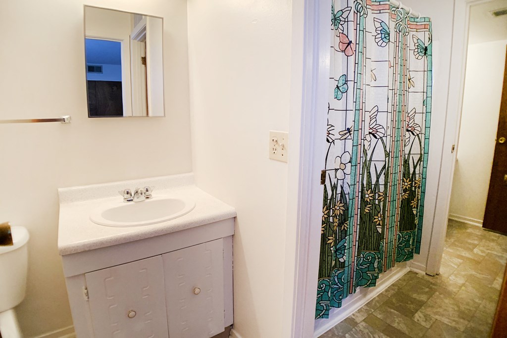 Four Worlds Apartments