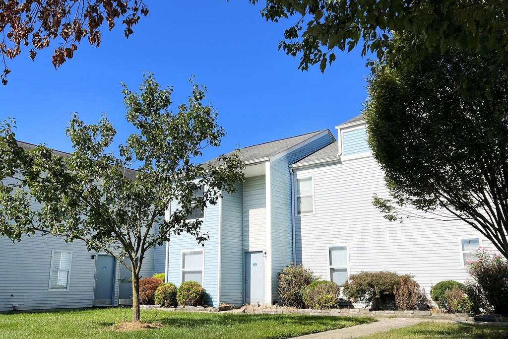 our apartments offer a clubhouse at 450 on Keeneland, Richmond, KY 40475