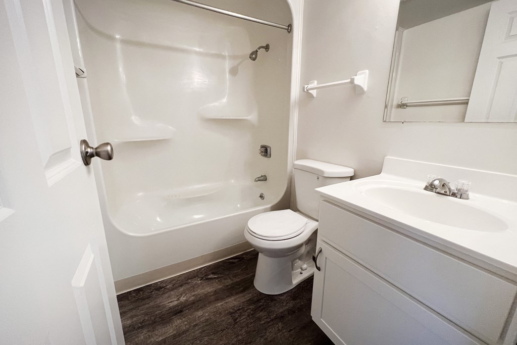 Indian Lookout Renovated 1 at Indian Lookout Apartments, Cincinnati