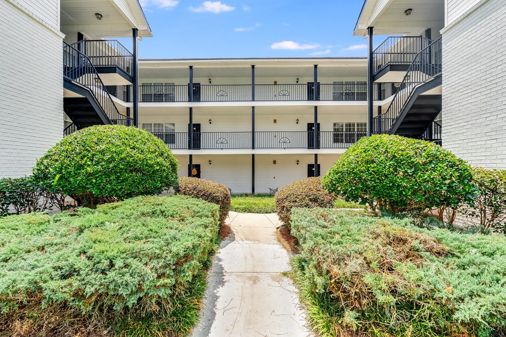 Garden Area at Dothan Farms, Dothan, AL, 36305