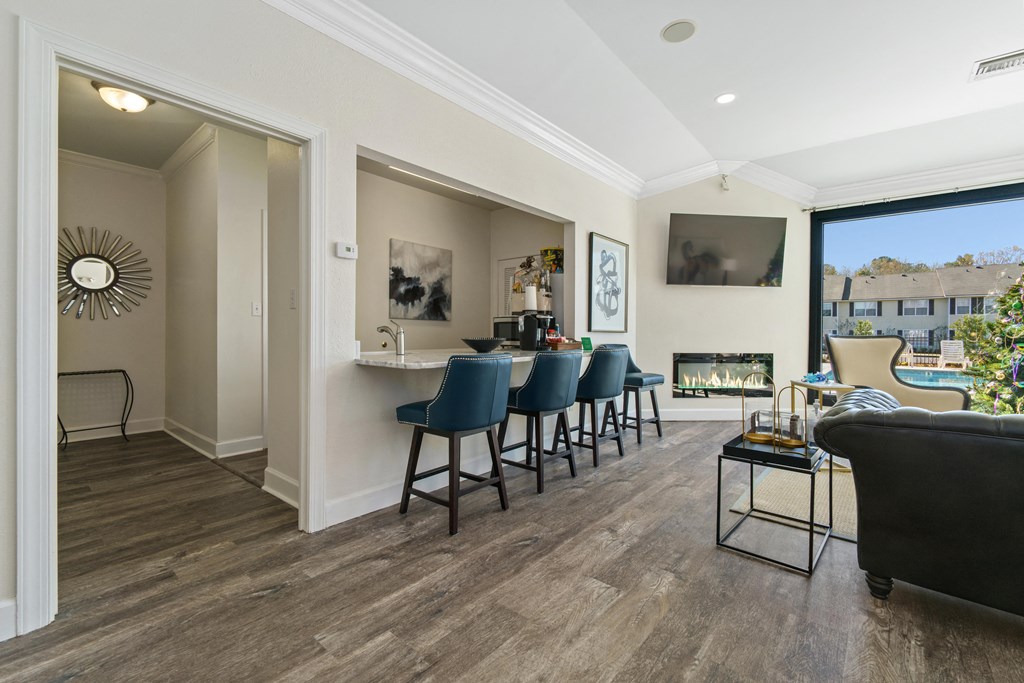 Spacious Living Area at Baldwin Farms Apartments, Robertsdale, Alabama