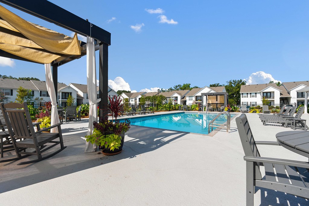 Poolside Decks at Baldwin Farms Apartments, Alabama