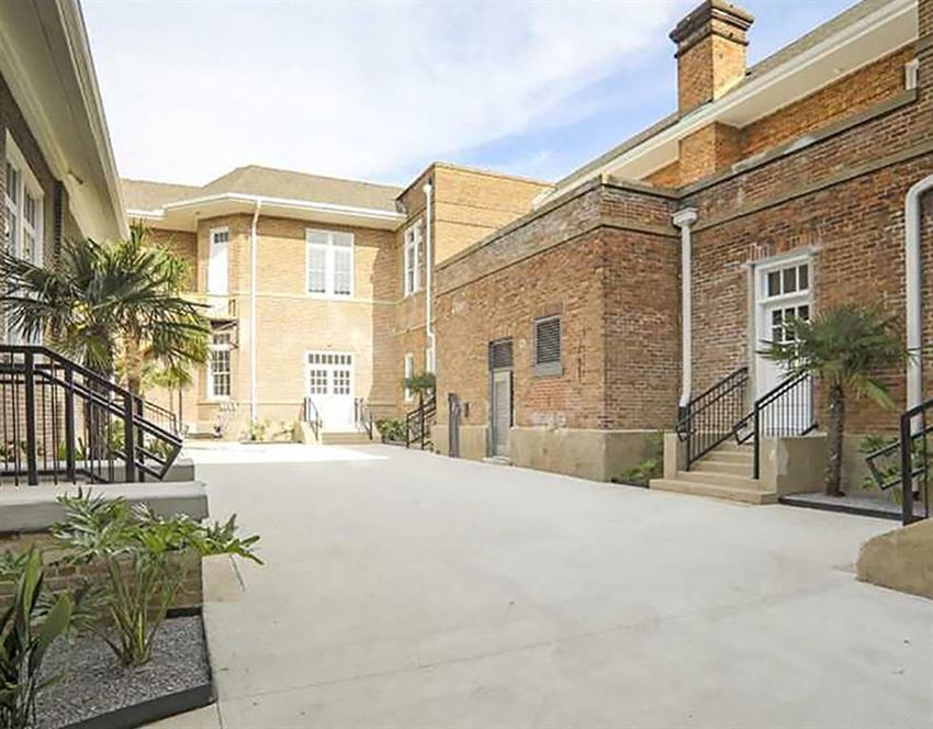 The Mobile Lofts Apartments, 951 Government Street, Mobile, AL RentCafe