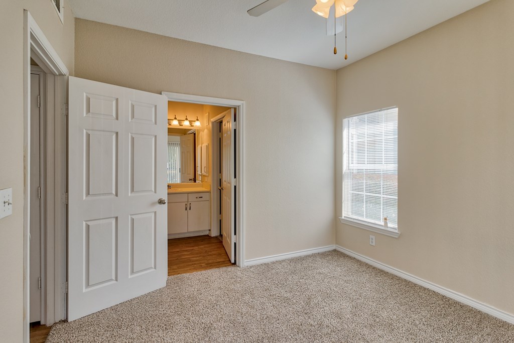 A Room With a White Door at Villas at Bon Secour Apartments, Gulf Shores, 36542