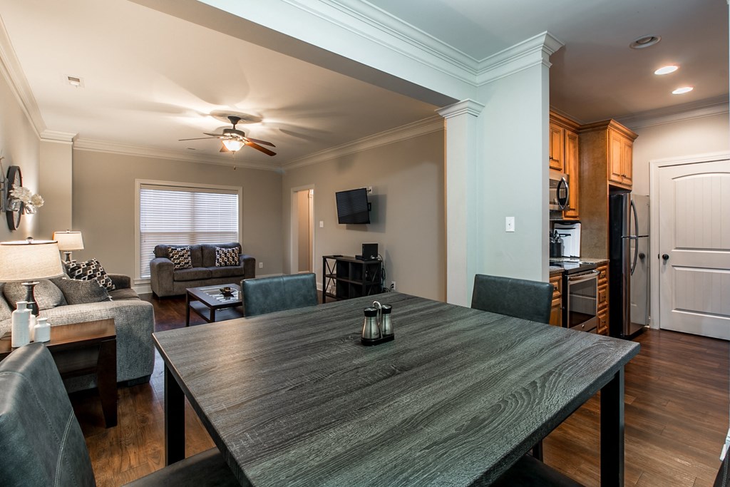 Chaney Place Apartments, 1060 SE Chaney Place Dr., Huntsville, AL