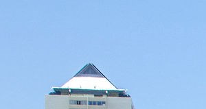 Kapiolani Village exterior building