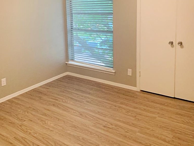 El Castillo Apartments bedroom with closet