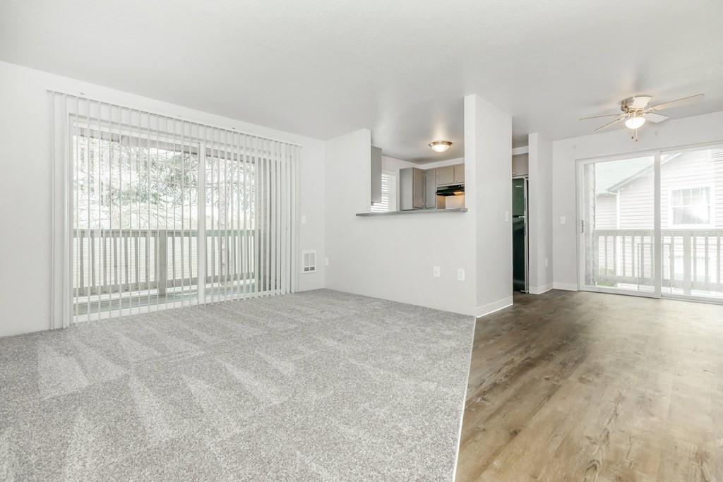 Orchard Park Apartments Dining Room and Living Room