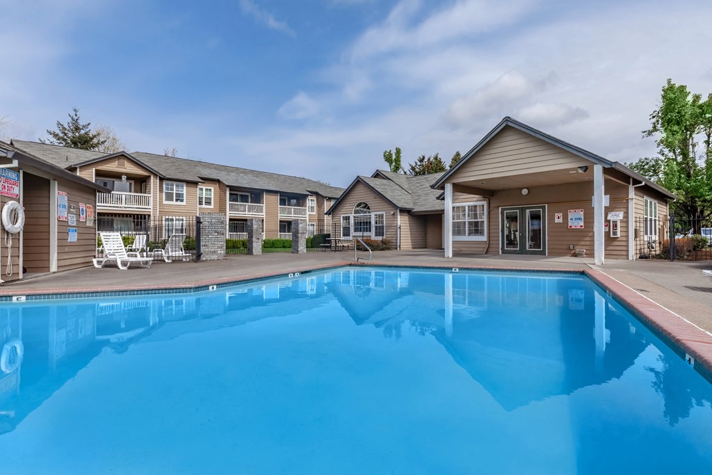 Orchard Park Apartments Pool