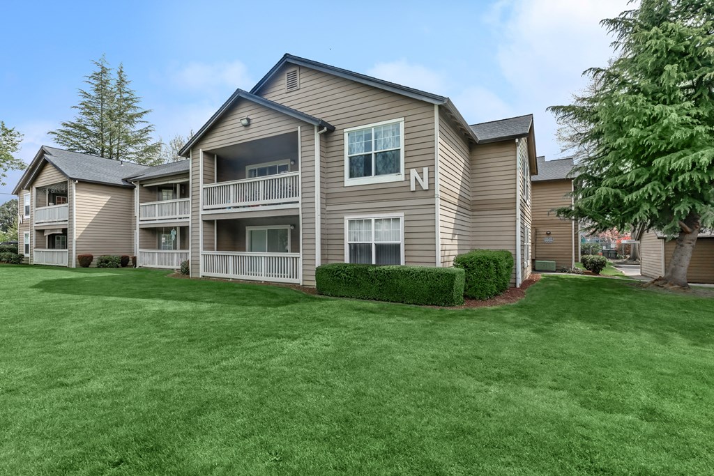 the estates at tanglewood|building exterior