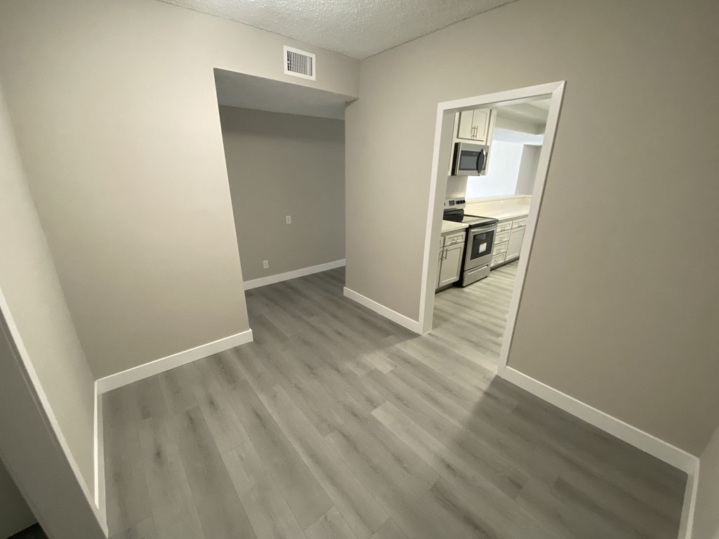 11858 Goshen Ave Unit 207 hallway