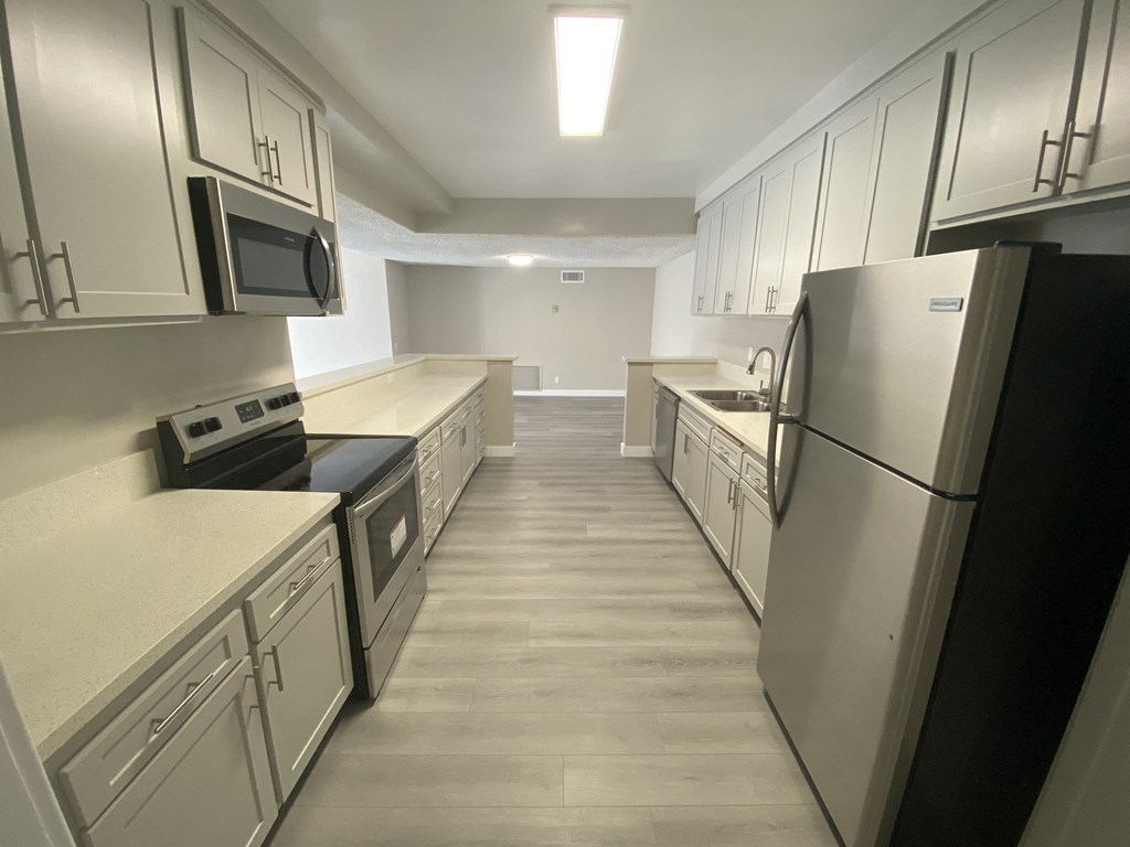 11858 Goshen Ave Unit 207 kitchen