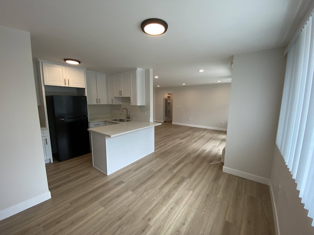 11928 Darlington Ave 1 Bed 1 Bath Kitchen and Dining