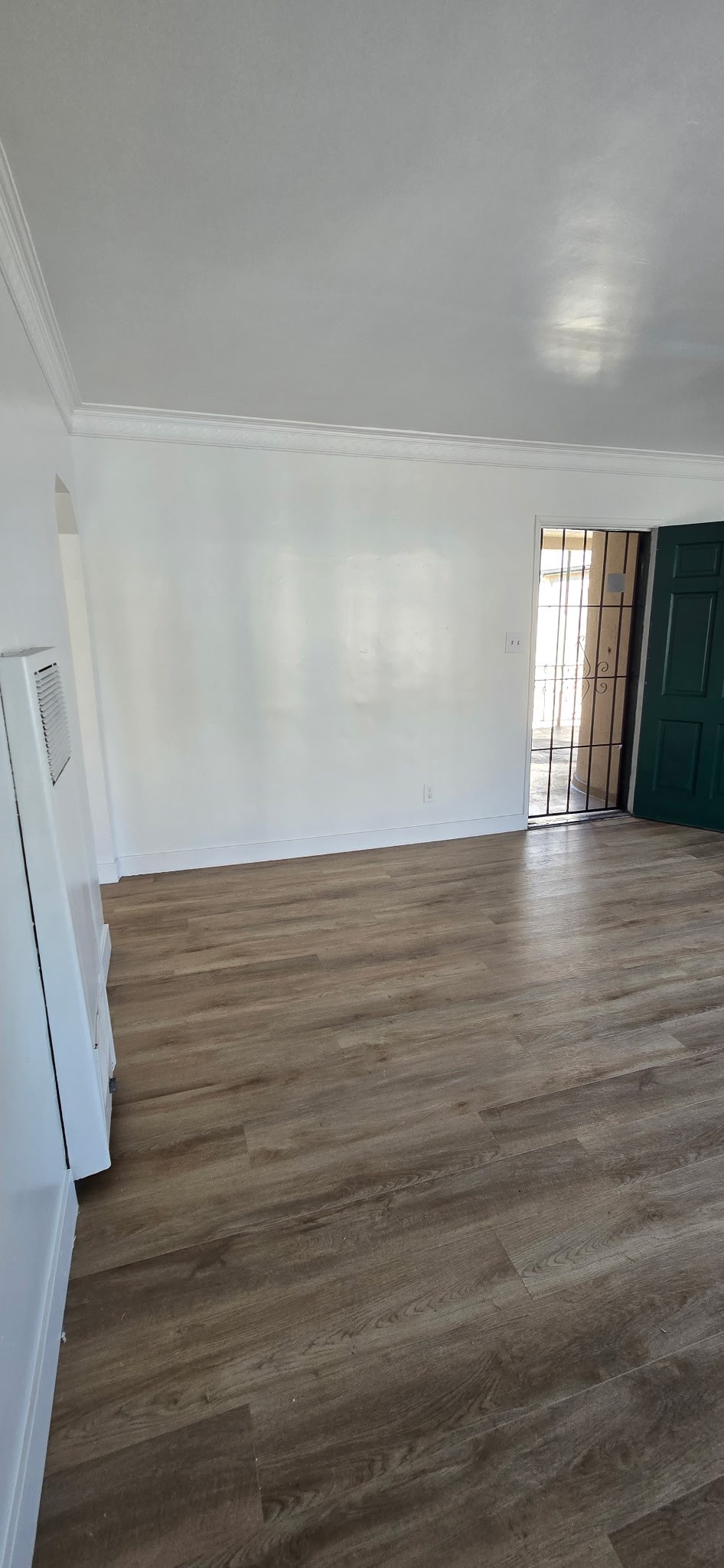 1215 S Fairfax 1 Bedroom Living Room