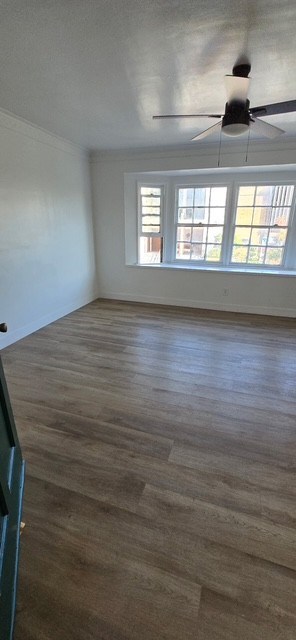 1215 S Fairfax 1 Bedroom Living Room