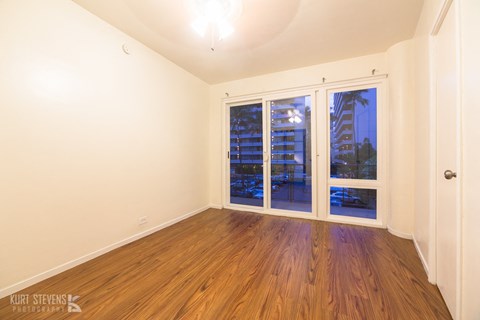 Moana Vista 1 Bedroom Street View