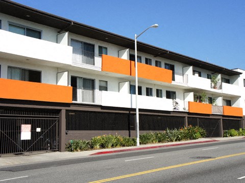 1301 Havenhurst exterior building