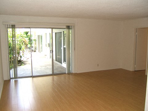 1301 Havenhurst unfurnished living room with patio doors