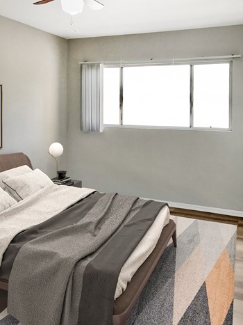 1803 North Harvard furnished bedroom with double bed 1803 North Harvard furnished bedroom with double bed - Photo Gallery 6