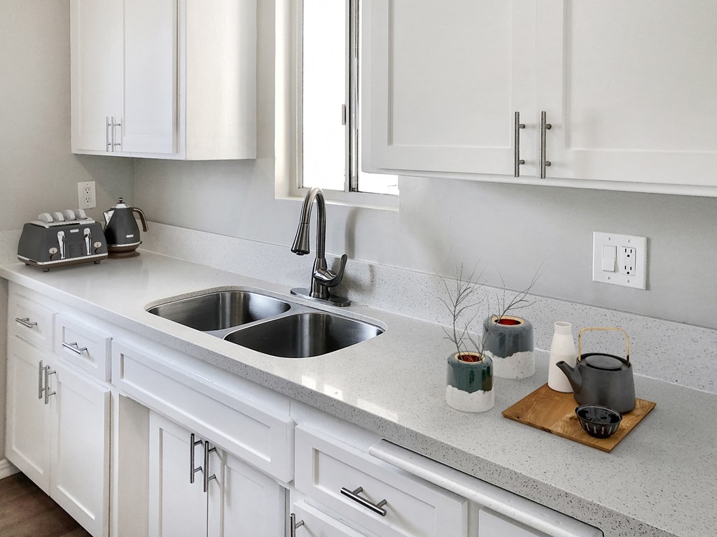 1803 North Harvard kitchen countertop and sink 1803 North Harvard kitchen countertop and sink