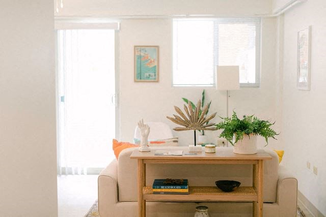 Kanekapolei Collection Dining Area and Entry way with decor