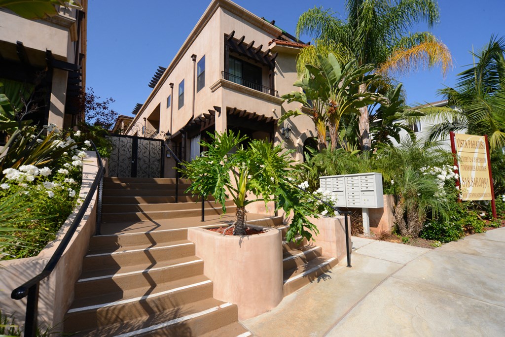 Vista Paradiso exterior of building and staircase 