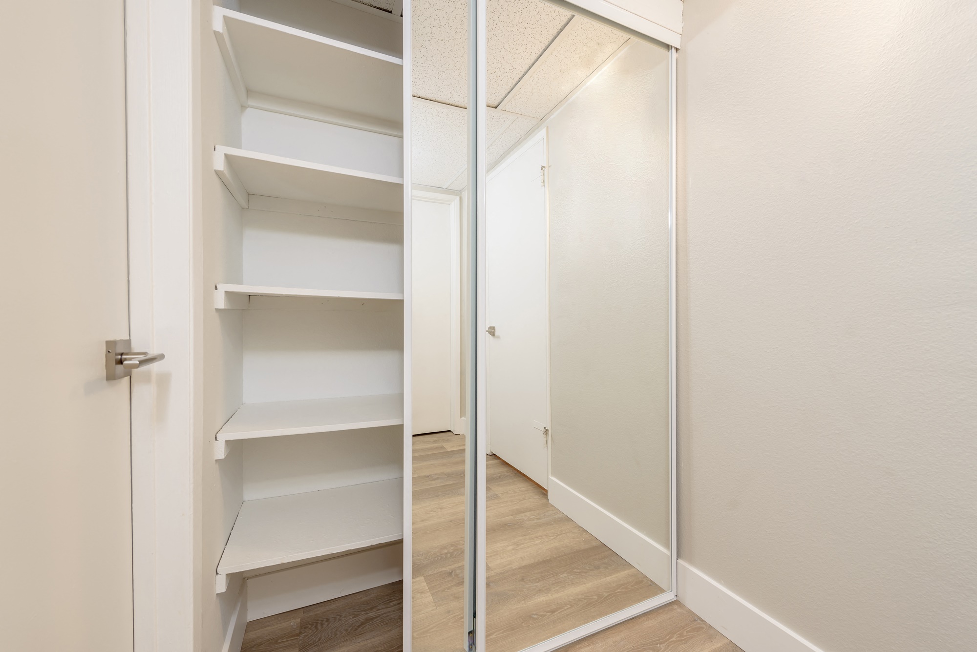 1133 Justin Ave 2 Bed 2 Bath Hall Closet