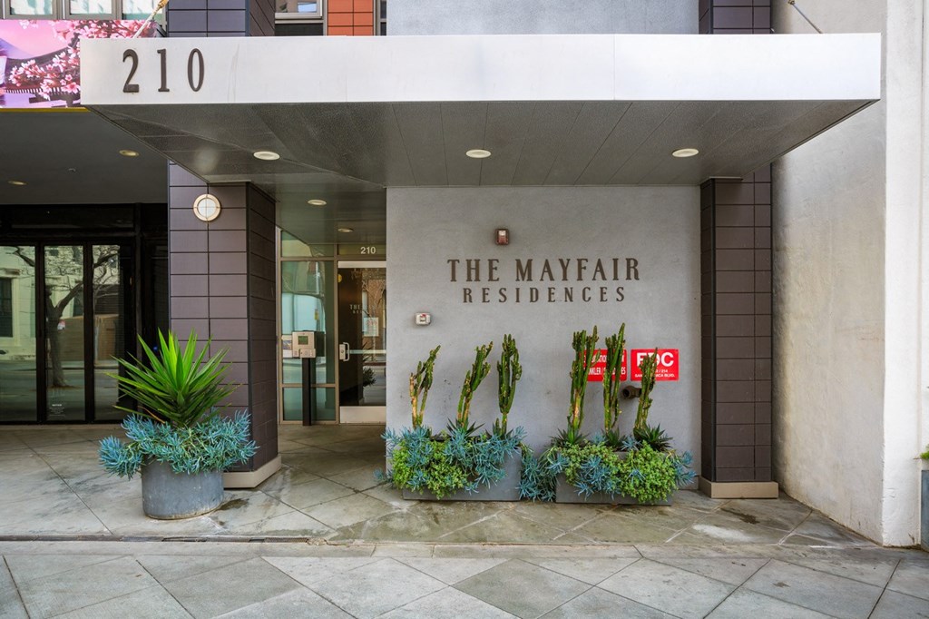 Mayfair Residences At Santa Monica Beach