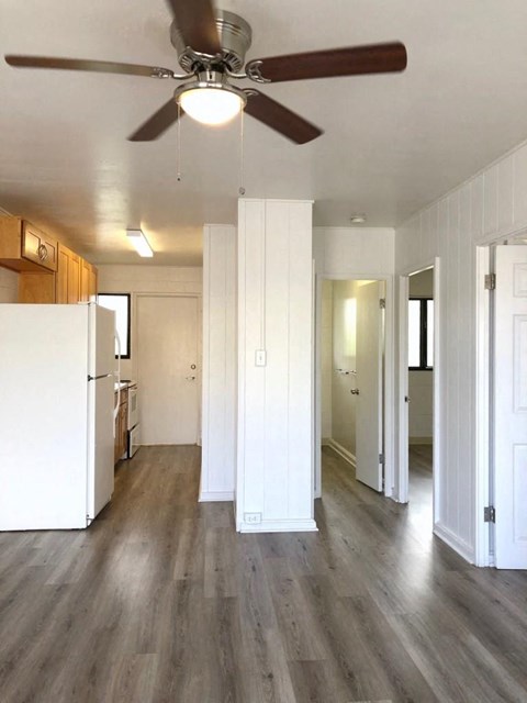 Kapiolani Village Dining and Kitchen area