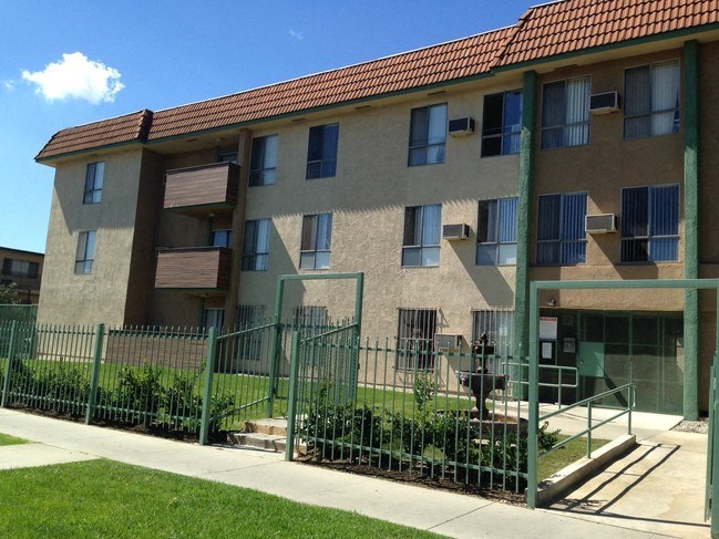 Ellendale Arms exterior building