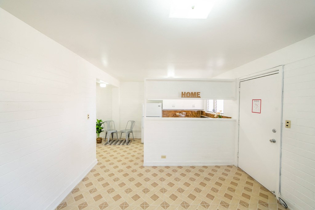 2755 Waikahe angle of living room