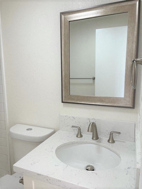 2848 On Date Apartments 2 bedroom floorplan bathroom