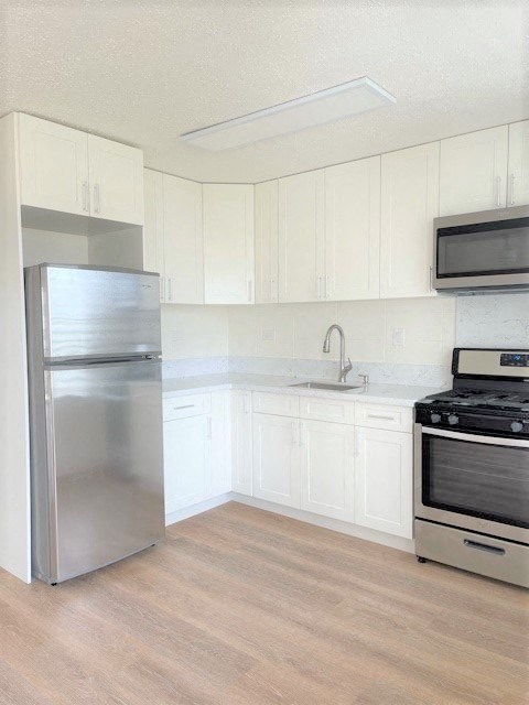 2848 On Date Apartments 2 bedroom floorplan kitchen