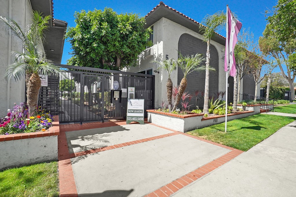 Tierra Del Sol Entrance