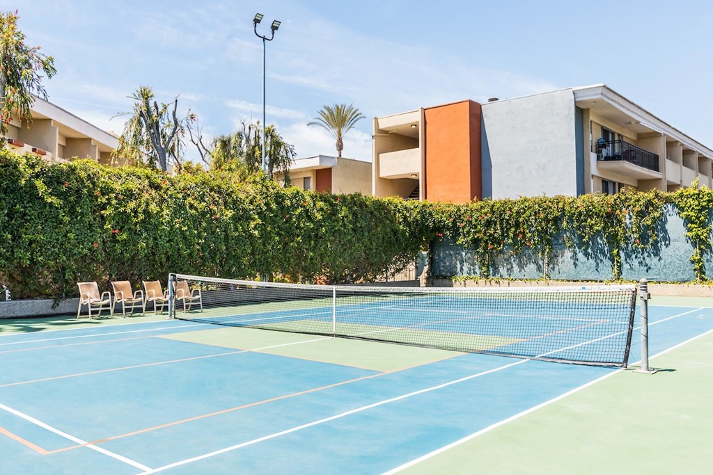 The Plaza At Sherman Oaks