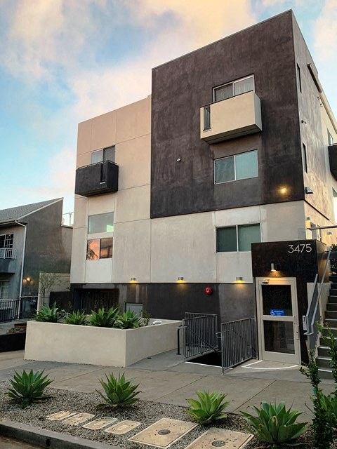 3475 Bentley exterior building front