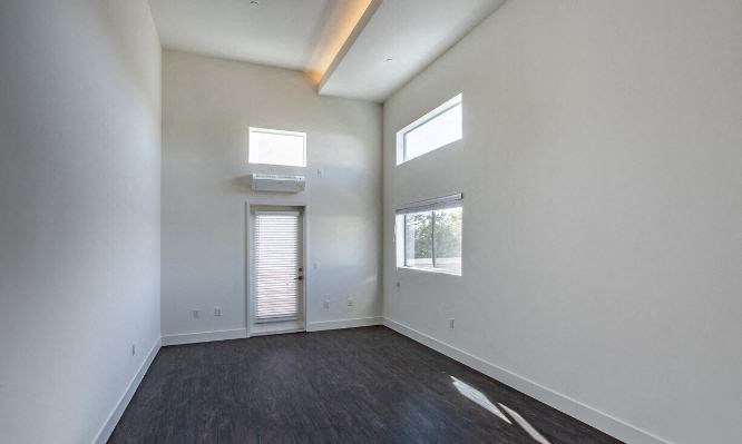 3475 Bentley unfurnished living room