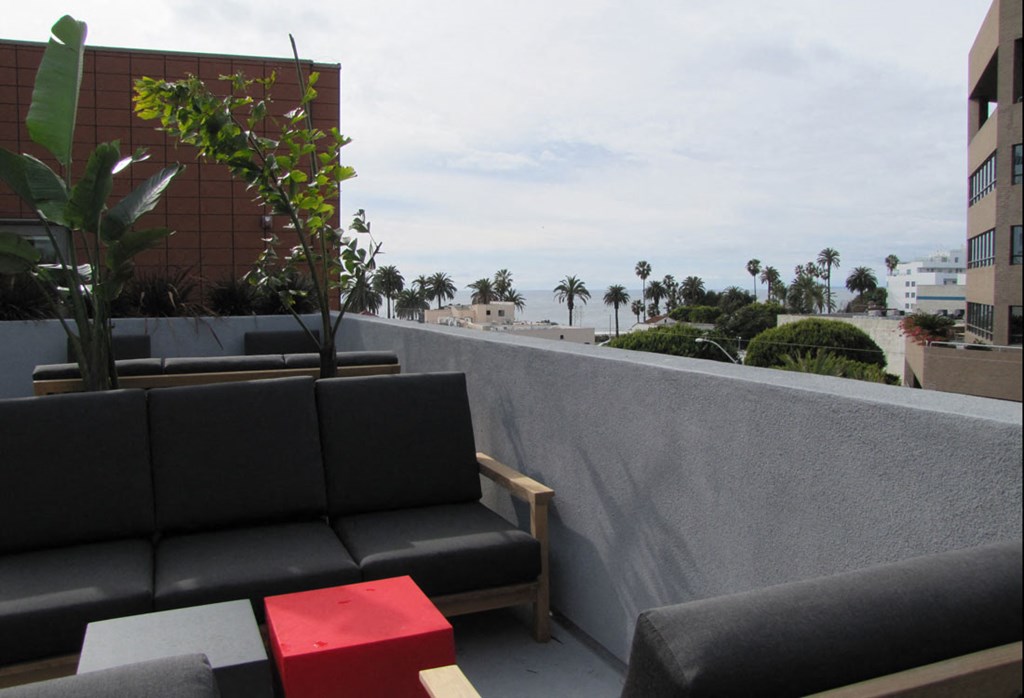 Mayfair Residences courtyard with outdoor furniture