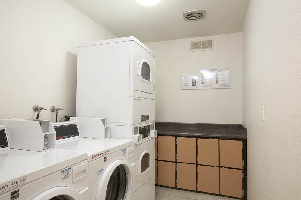 4250 Coldwater Canyon Apartments