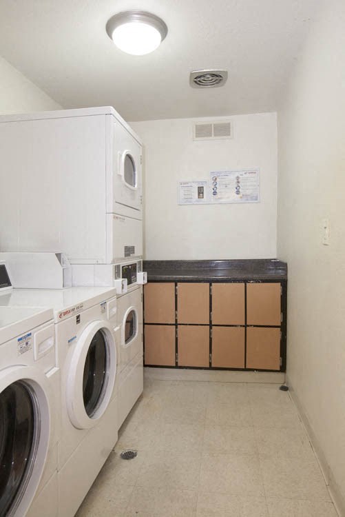 4250 Coldwater Canyon Apartments