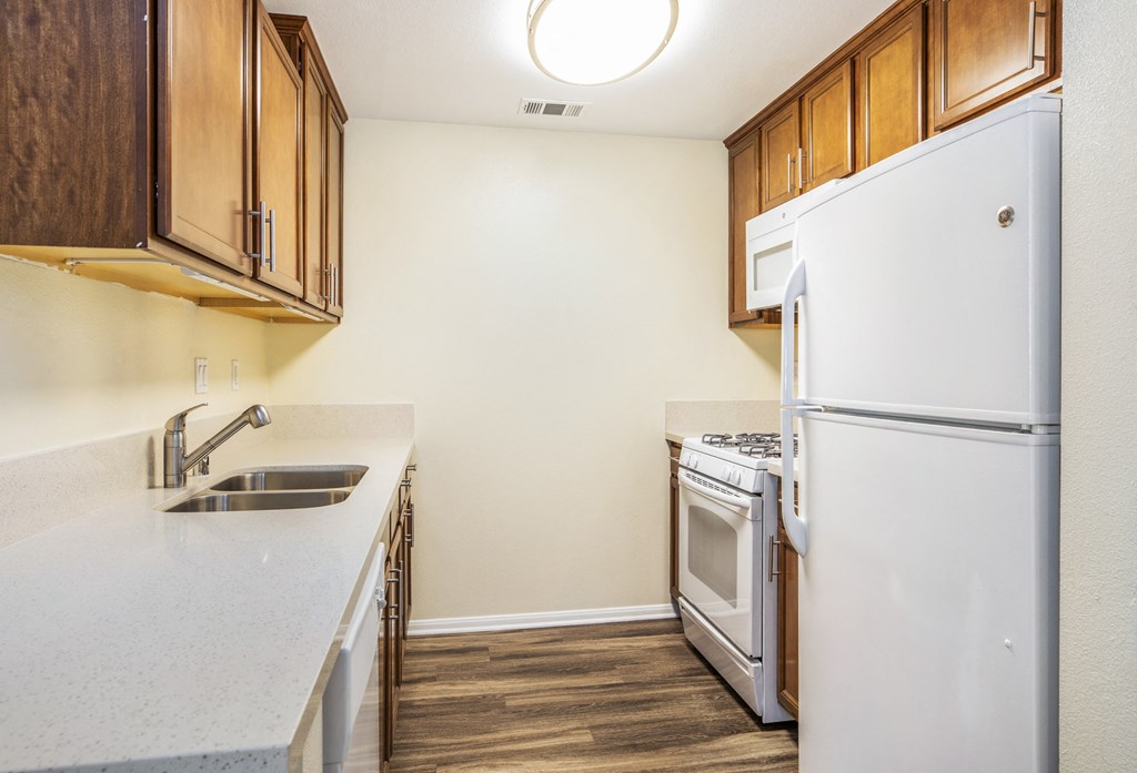 Parkside Villas kitchen area with appliances Parkside Villas kitchen area with appliances