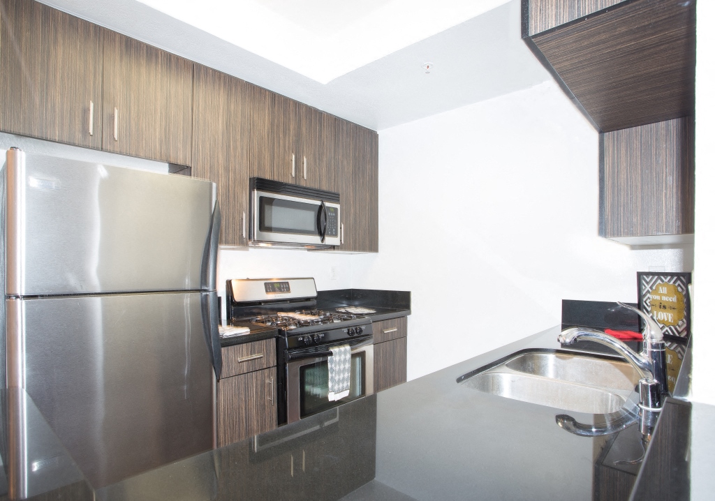 5119 Maplewood - Applicances